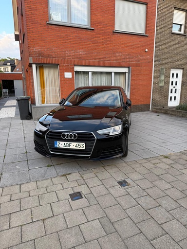 Audi A4 Limousine